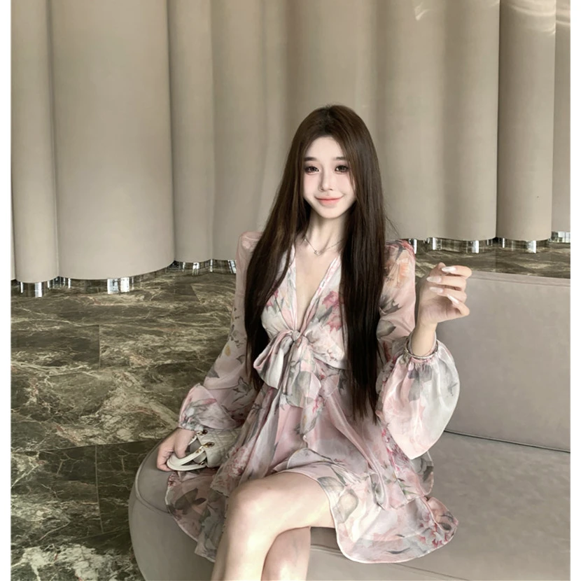 气质法式设计感琉璃花影绑带印花连衣裙女装V领修身裙子夏季时尚