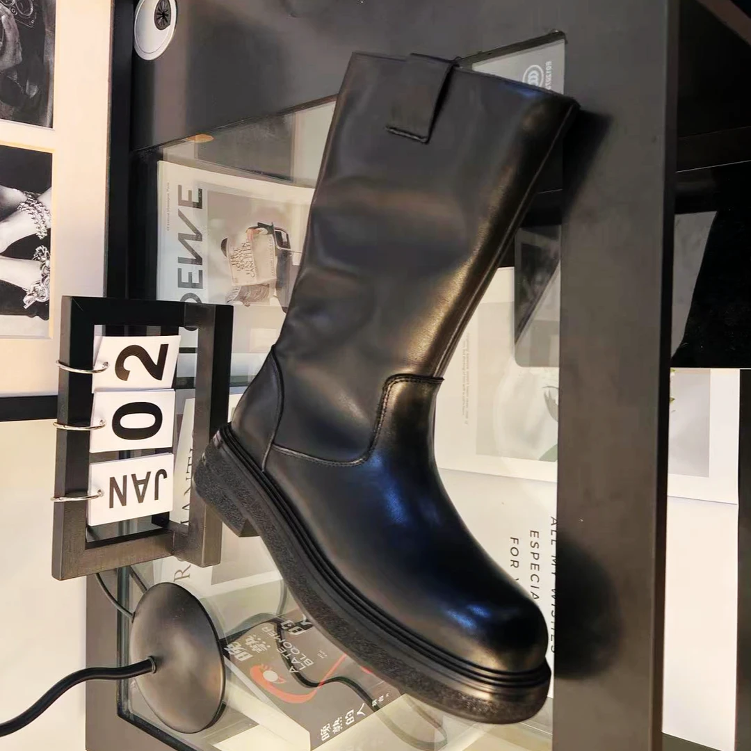 保暖搭子厚底靴子长筒靴高百搭黑色马丁靴真皮中筒秋冬时装大棉靴