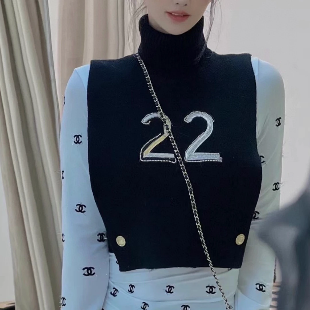 99新 Chanel/香奈儿 M码 21K 黑色 数字22 高领 针织上衣