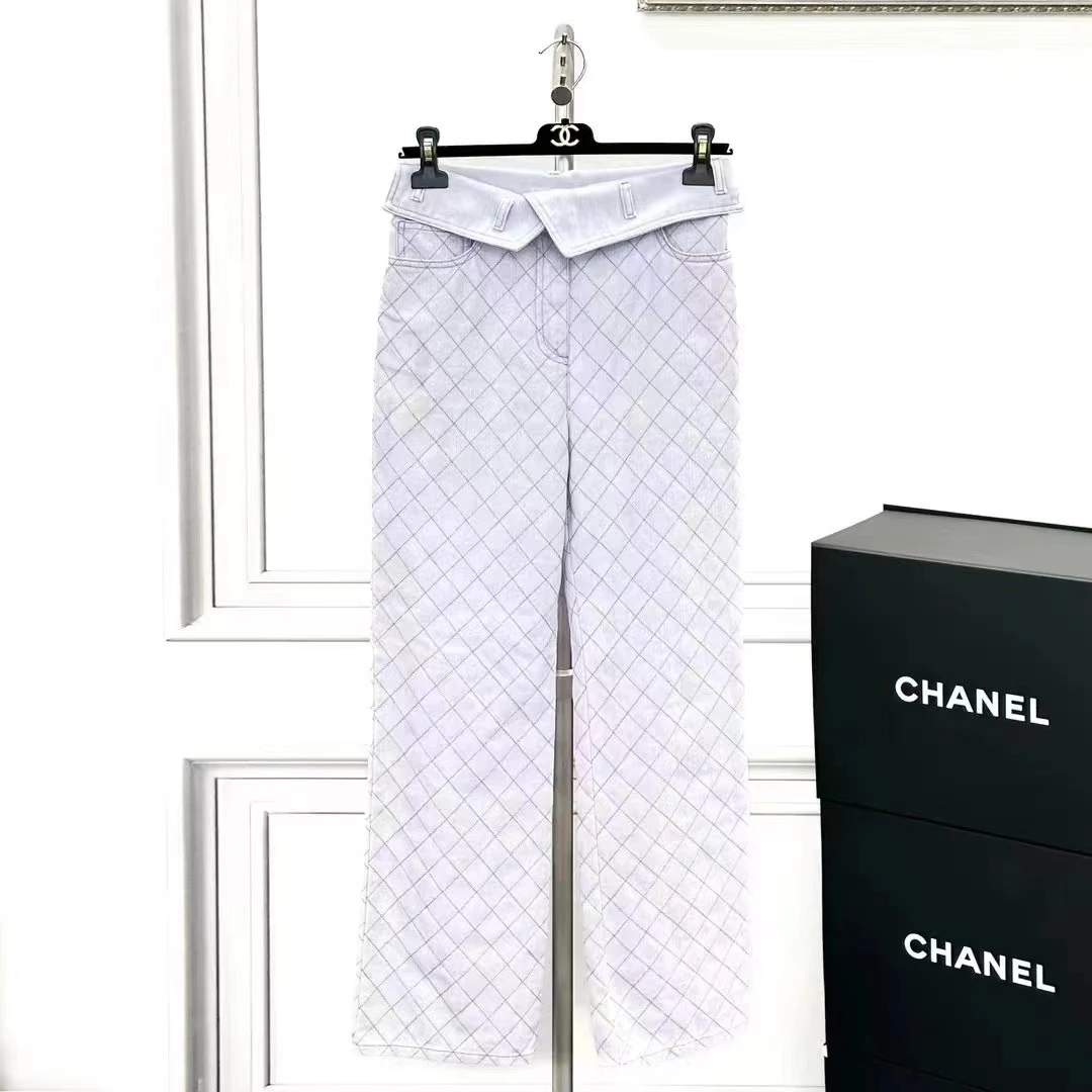 99新 Chanel/香奈儿  36码浅紫色菱格纹翻边牛仔长裤