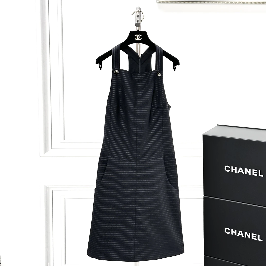 99新 Chanel/香奈儿 38码23P黑色拼色条纹吊带连衣裙