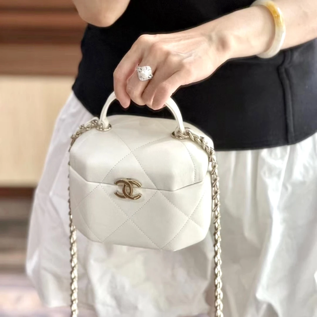 99新 Chanel/香奈儿 白金 菱格纹 单手柄 链条包