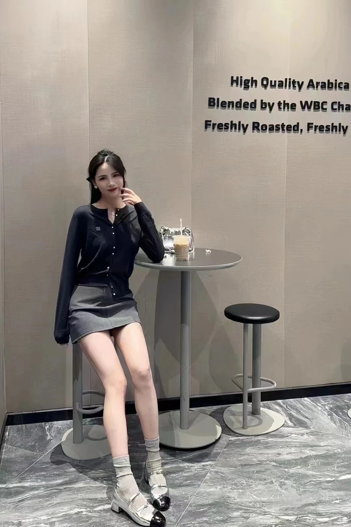 易缔媤针织衫D73380WP008