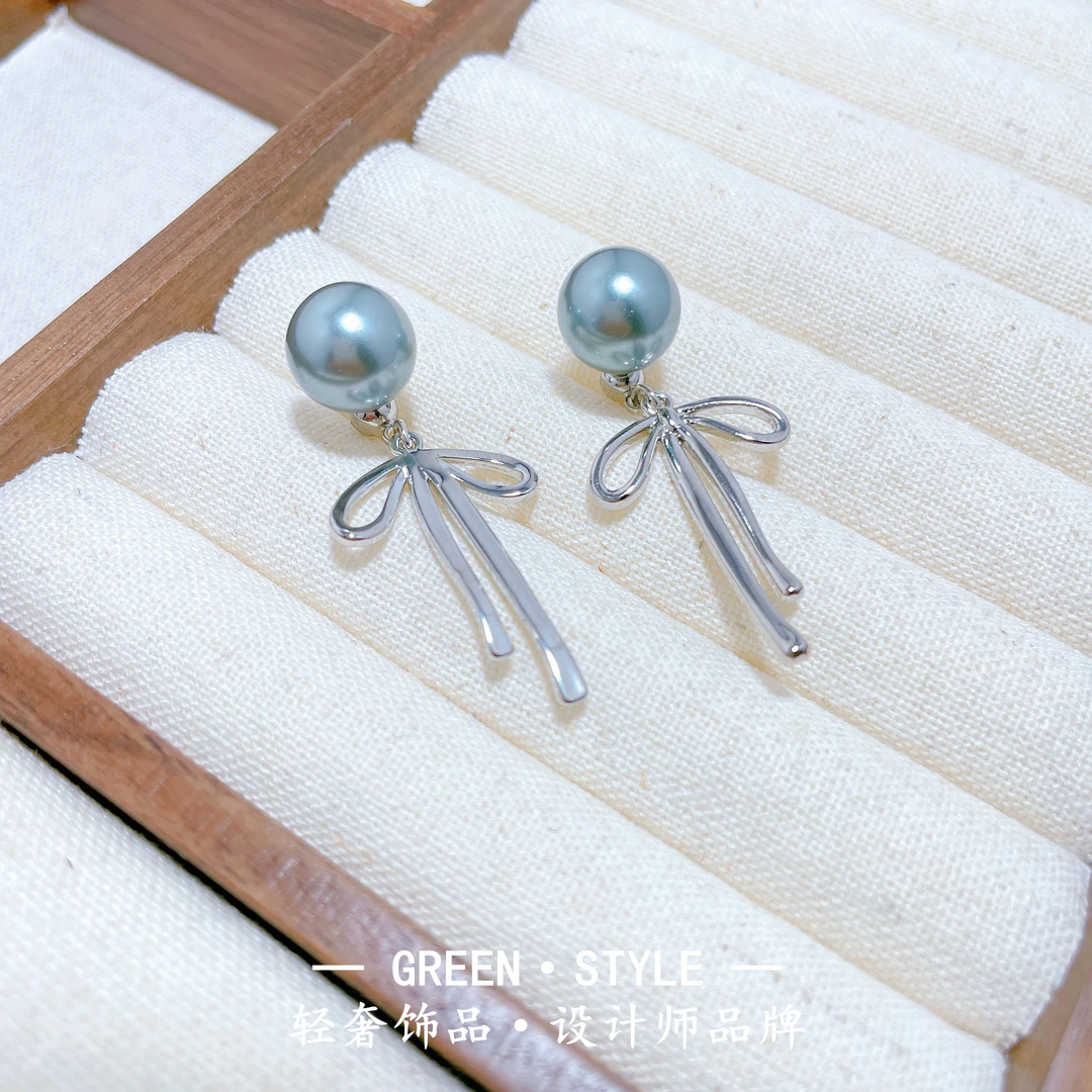 铜合金耳饰 【两戴款珠珠蝴蝶结】轻奢气质时尚百搭设计师耳环-G40