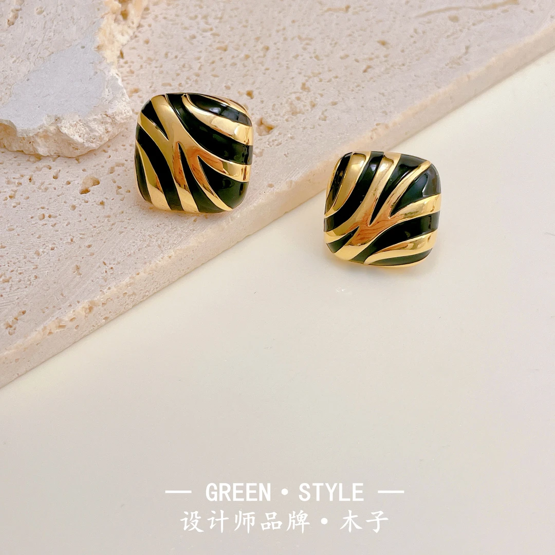 铜合金耳饰 【新款斑马纹耳钉】2024轻奢秋冬个性百搭平替好物-B51