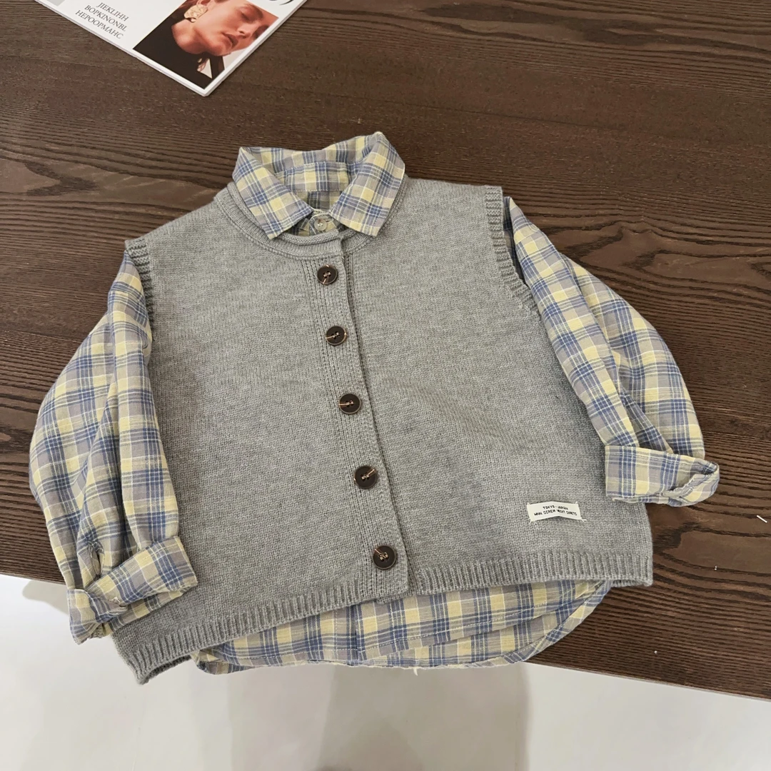 【两个小盆友】秋款儿童韩版休闲中小童格子衬衫针织衫马甲套装3056