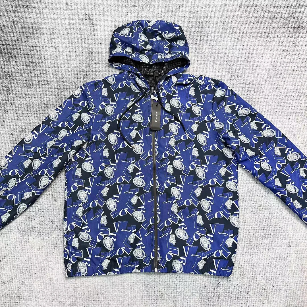 99新 VERSACE/范思哲 巴洛花满印外套/52码/非专柜原吊/99新