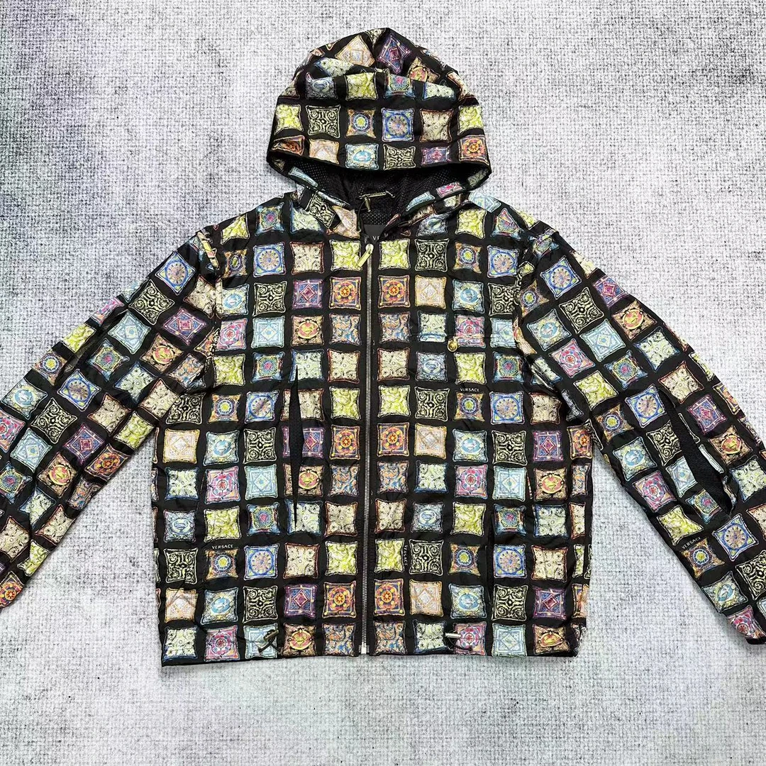 99新/范思哲/秀款满印外套/50码