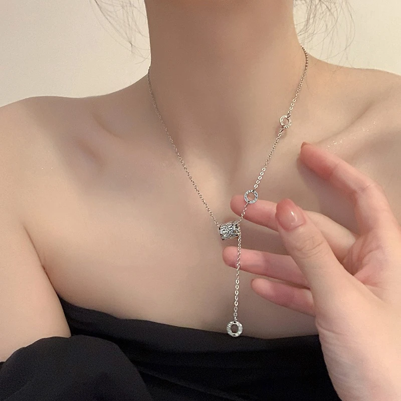 钛钢项链 小蛮腰项链女钛钢不掉色轻奢小众设计感吊坠骨链#1586