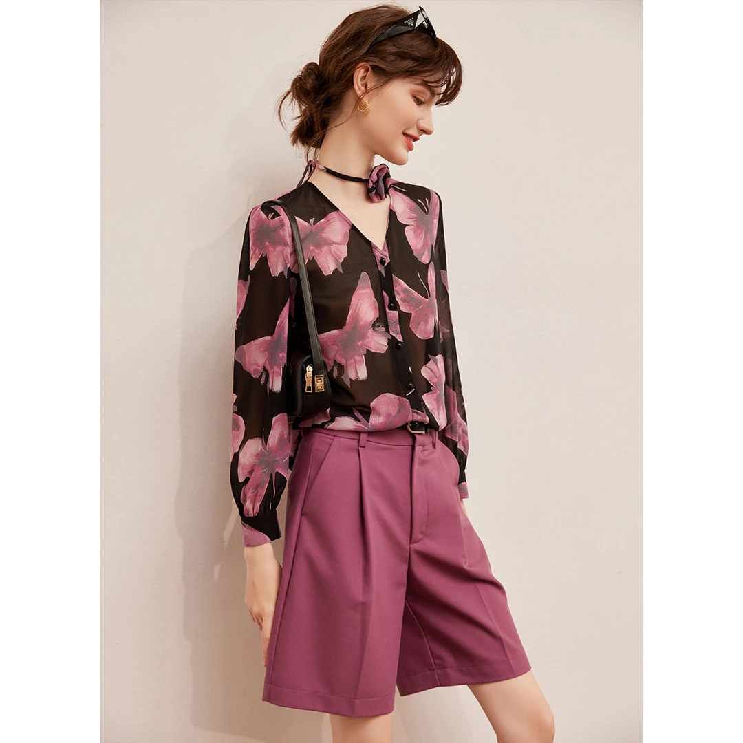 白鹿语24秋款复古时尚V领无弹花朵长袖优雅印花衬衣衬衫WBL10044