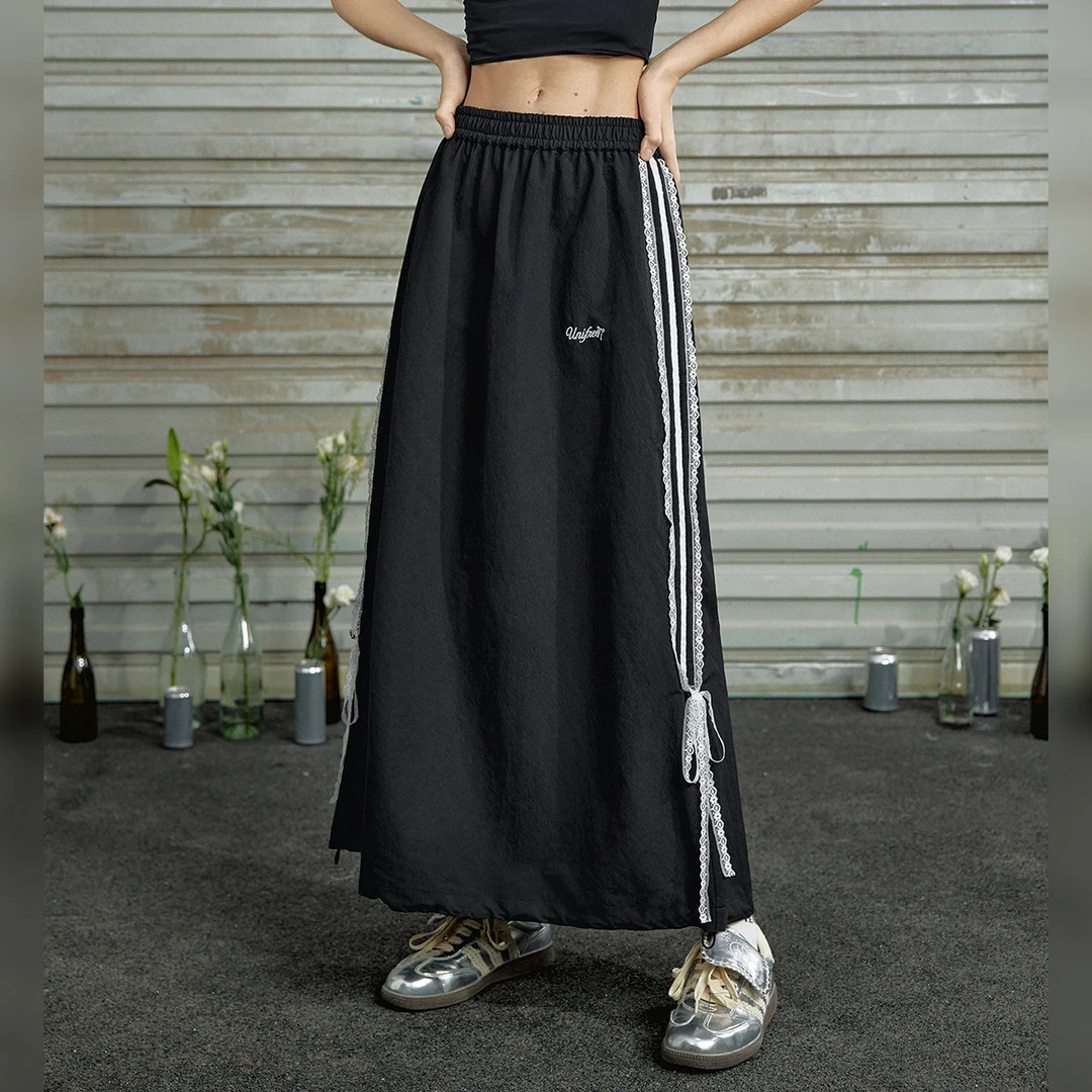 unifree半身裙秋款复古学院风蕾丝花边拼接精美字母刺绣宽松