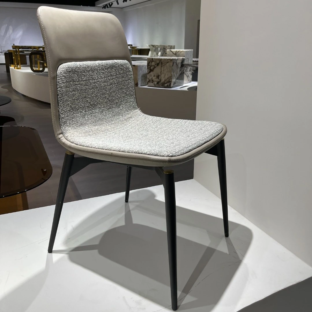 意式轻奢餐椅家用设计师现代简约靠背椅高端网红酒店咖啡厅皮布椅