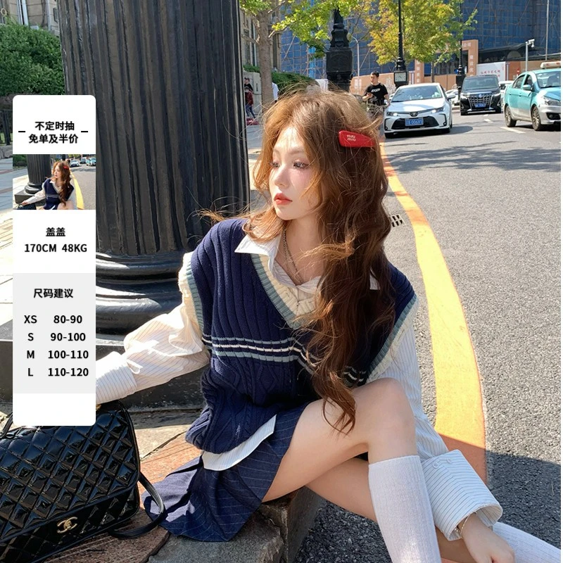 八盖pinky piggy 洛城回忆 学院风藏青色针织马甲女叠穿背心上衣