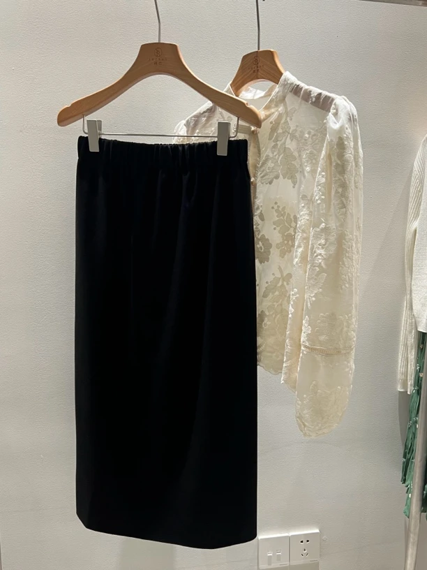 【疏疏优选】  韩系休闲百搭黑色显瘦半身裙