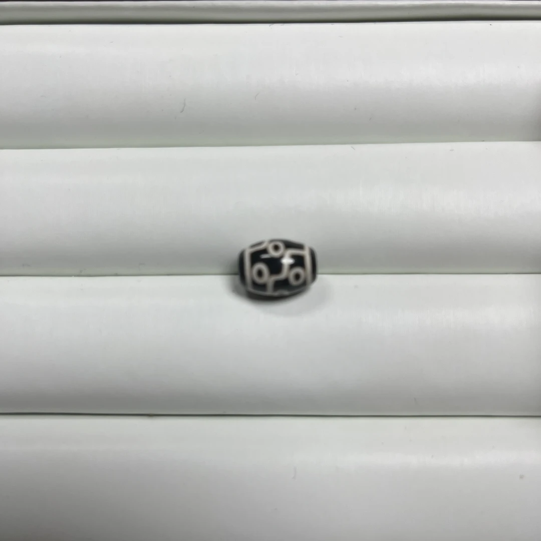 梵藏配珠小九眼玛瑙拍一发一《10*14mm》