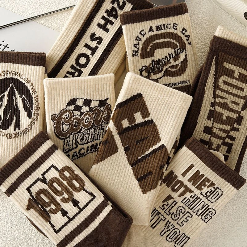 袜子中筒潮流百搭秋季学生袜美式复古中筒男袜防臭高帮长筒袜潮袜