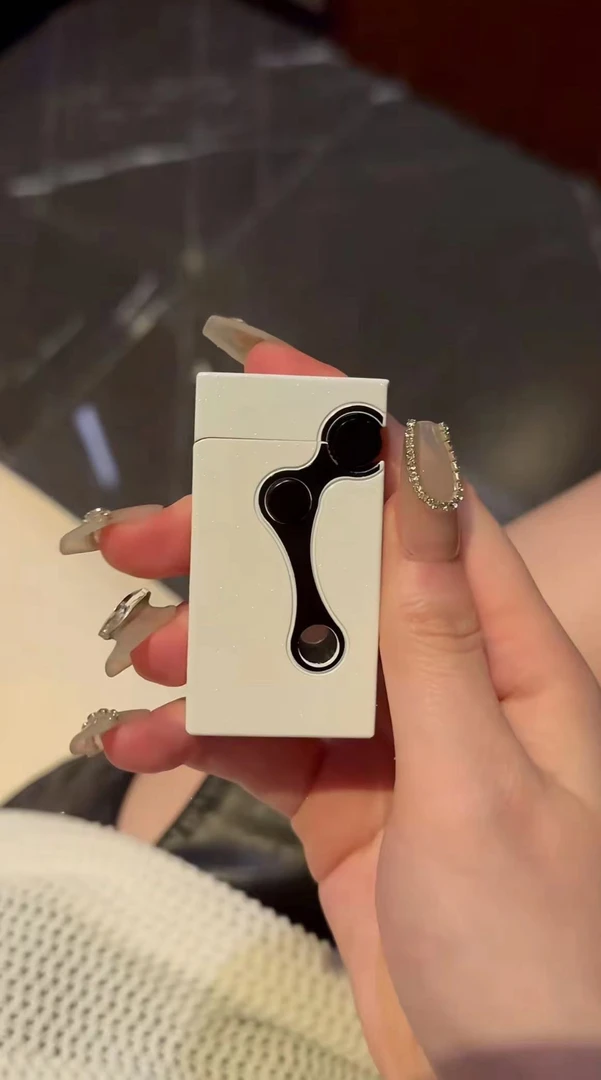 (爆款新品)大厂酷炫创意砂轮双火焰打火机个性随心轻奢时尚网红款