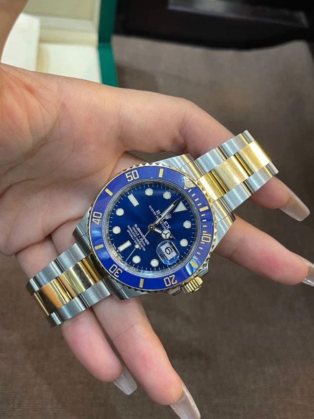 99新 Rolex/劳力士 间金蓝水鬼/2023全套/新款41盘3235机芯