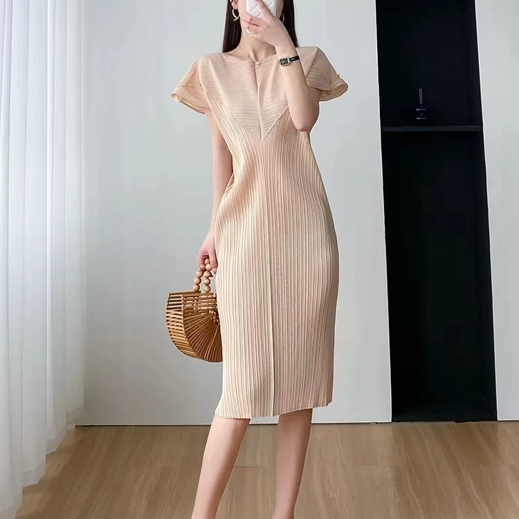 高奢褶皱三宅风高奢欧美孤品连衣裙