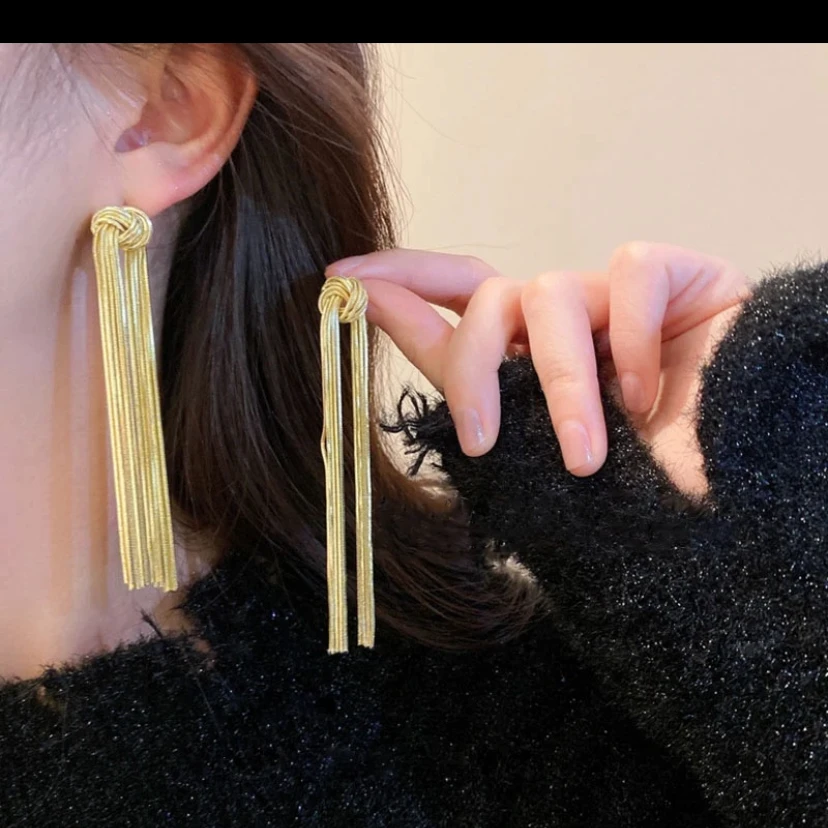 合金耳饰 优雅时尚轻奢简约大气百搭大嫂流苏耳环