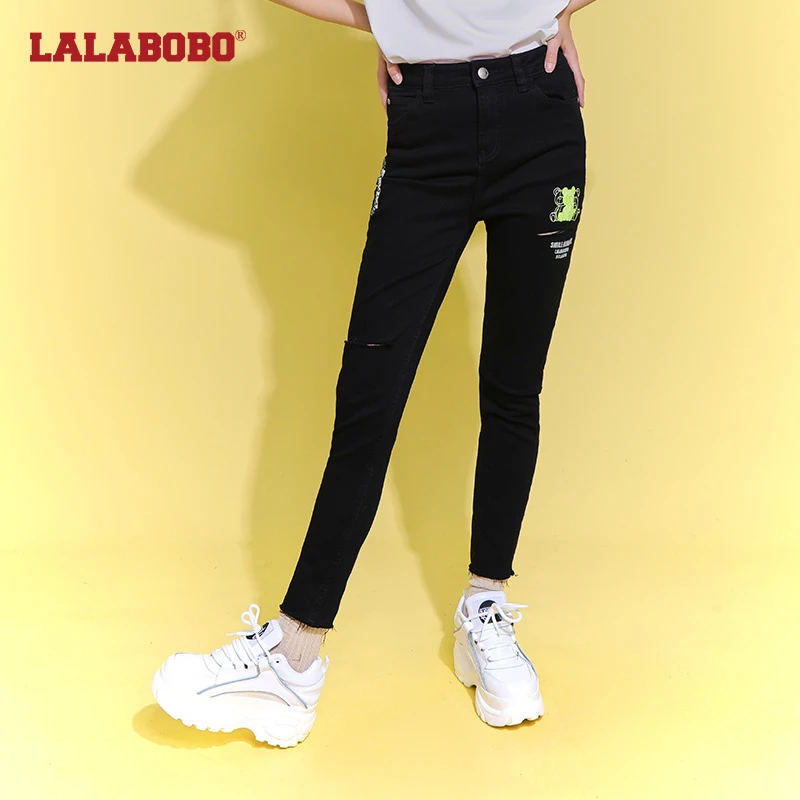 武汉LALABOBO/拉拉波波休闲彩色小熊破洞铅笔牛仔裤|L22E-WXZC19