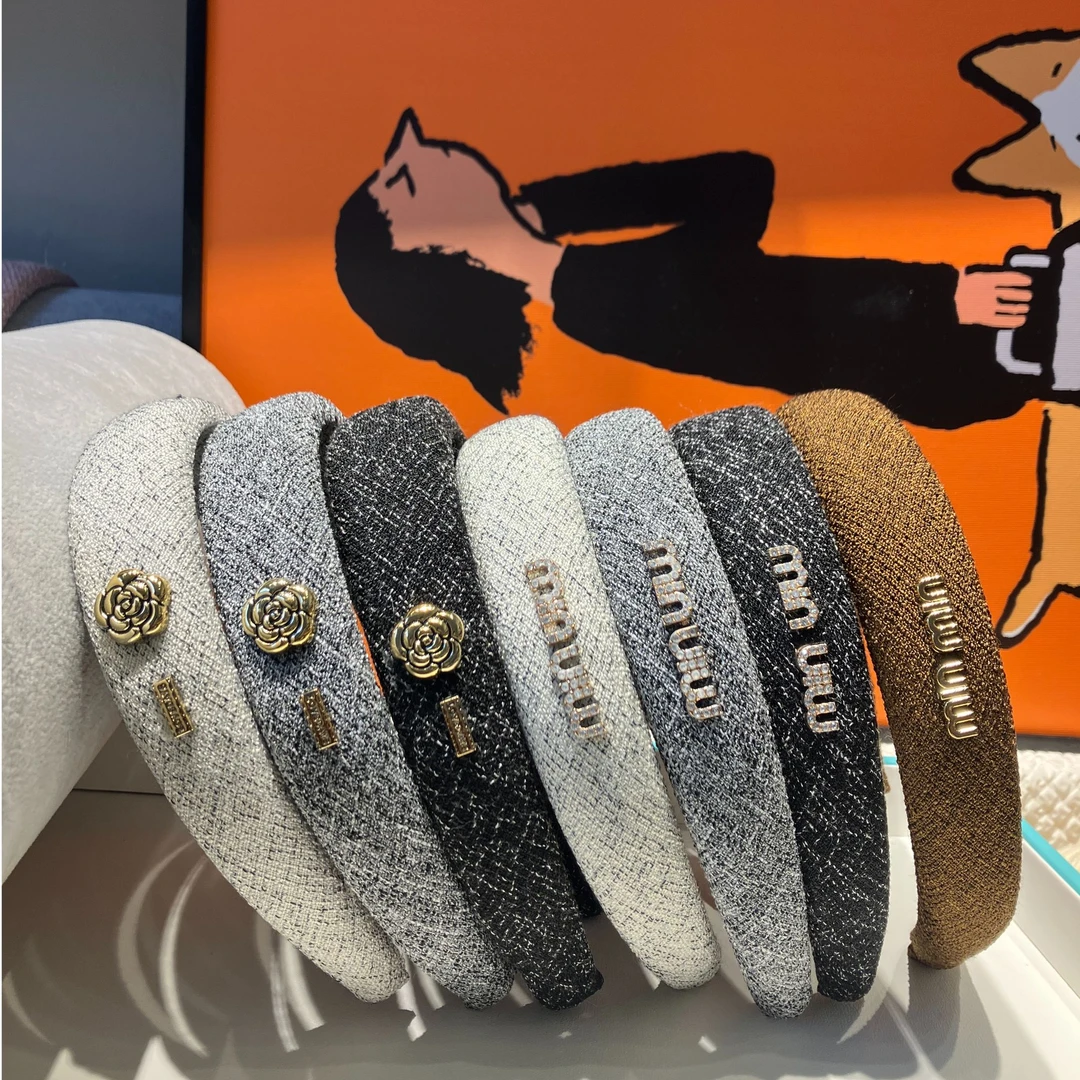 世外—高级感复古头箍山茶花字母简约百搭发箍