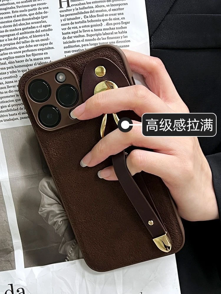 秋冬复古美拉德腕带式适用苹果15/16Promax手机壳13轻奢14高级12