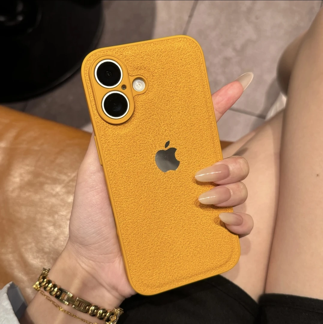 秋冬向日葵黄月坑纹适用16Promax手机壳苹果15防摔13简约12磨砂14