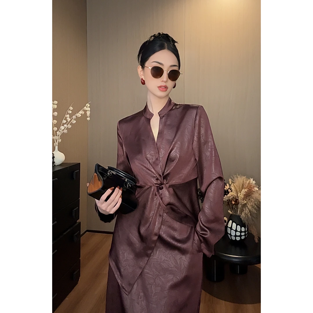 紫紫  勃艮第上衣  解构设计收腰上衣ZC07SZHJ170