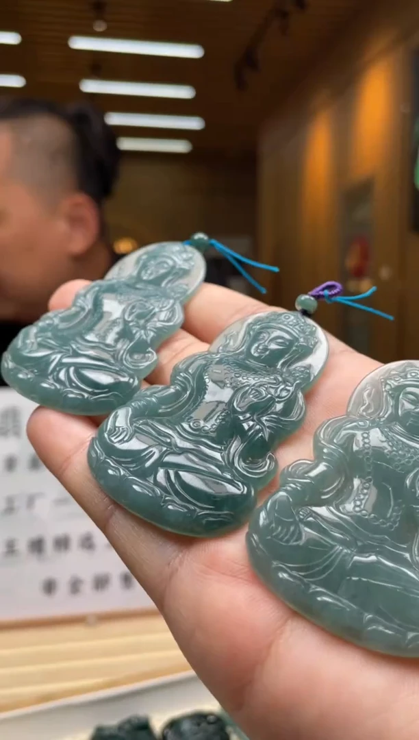【闪购商品】定制翡翠未镶嵌多样性发货(只发一件)X32