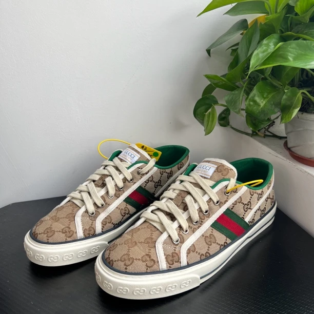 95新 GUCCI/古驰 多尺码1977乌木色印花板鞋时尚潮流