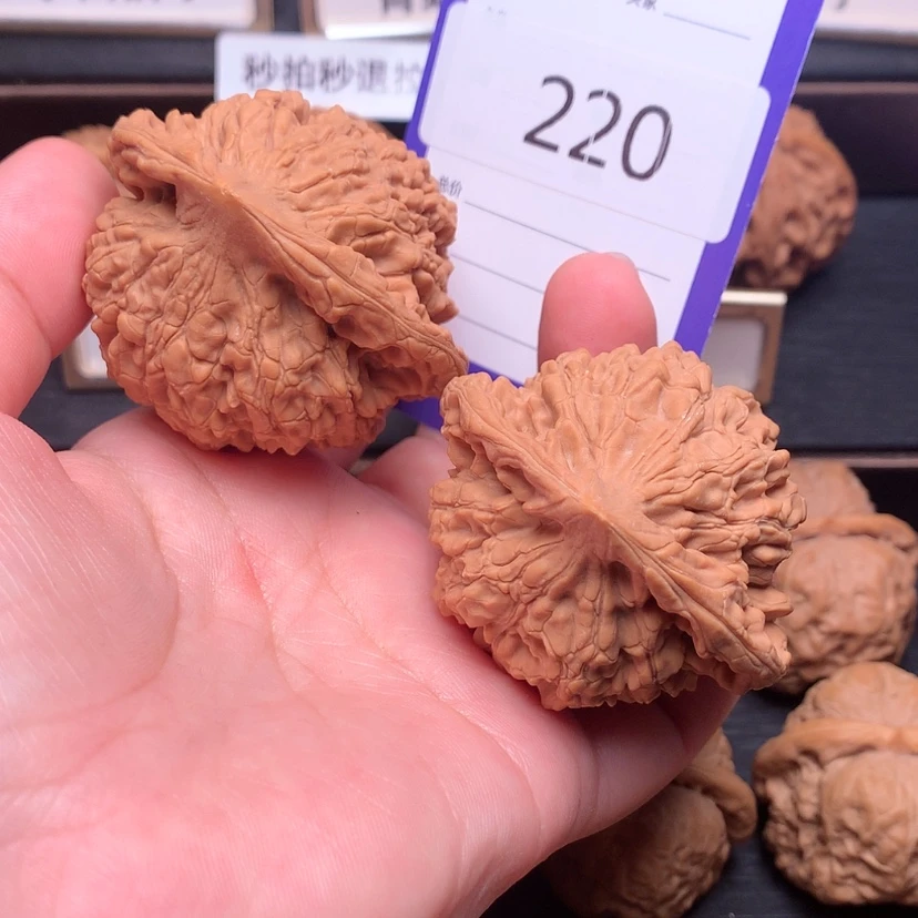 【闪购商品】文玩核桃吊坠彤****?220