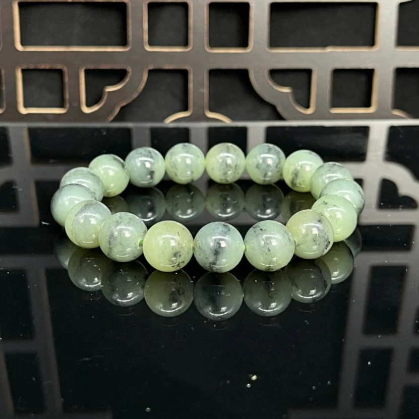 【新疆和田玉老郑】和田玉手串（约12mm）(多样性发)