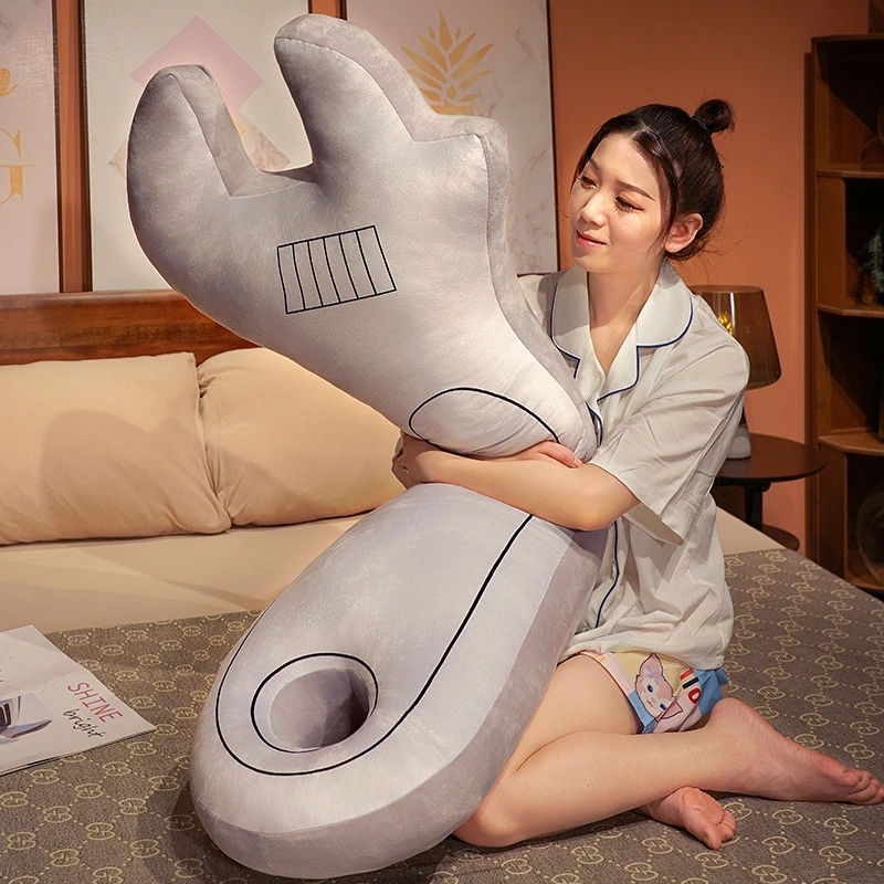 创意网红爆款毛绒玩具扳手抱枕睡觉夹腿安抚玩具送女生儿童礼物