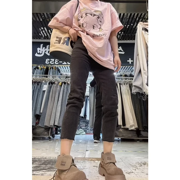 大码梨型身材显瘦刺绣小脚牛仔裤女2025夏新款八分弹力修身烟管裤