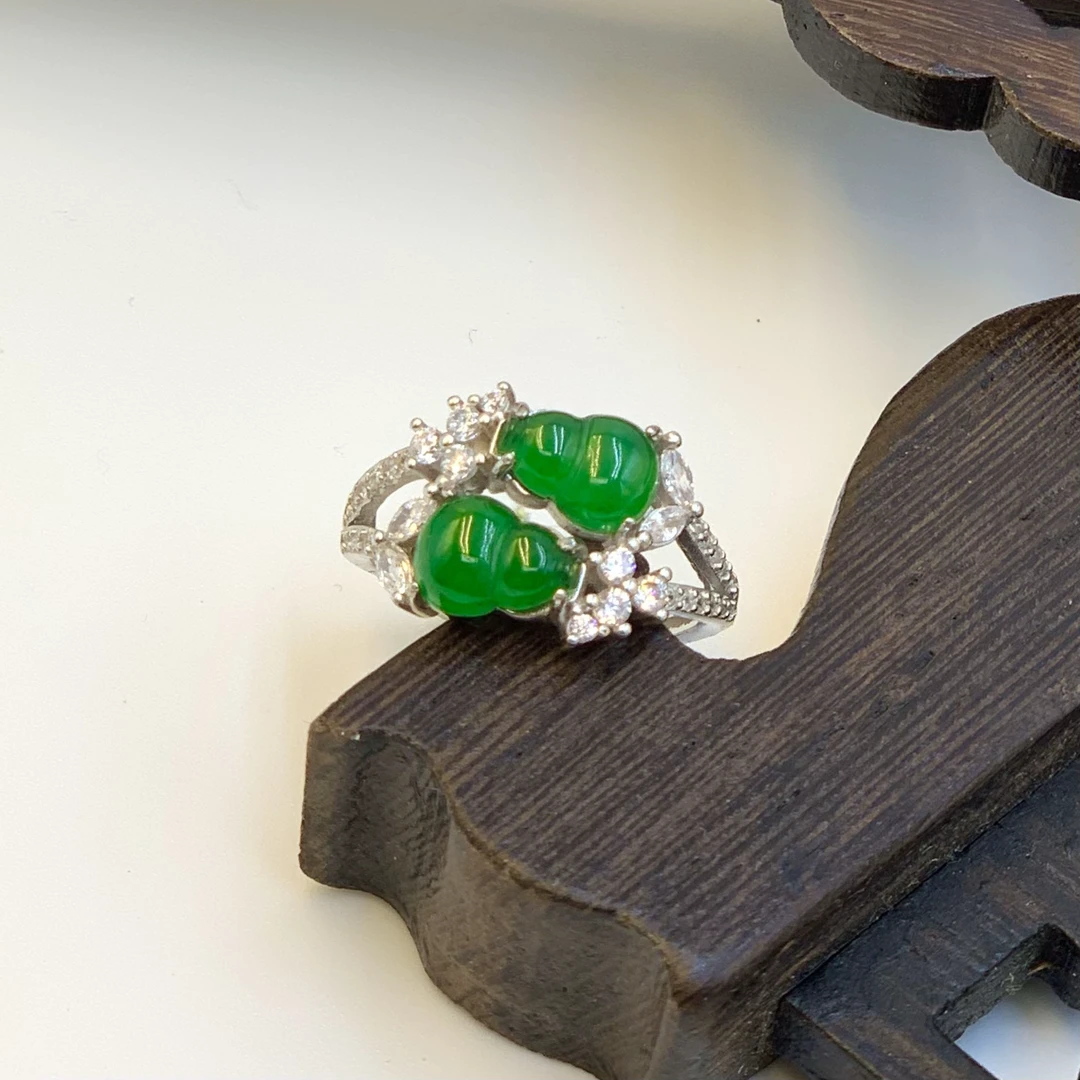 【新店福利爆款】天然A货翡翠绿葫芦戒指