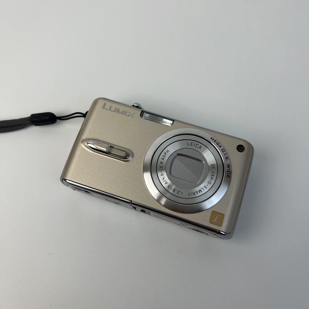 99新 Panasonic/松下 FX07 720w像素3倍光变复古冷白出片清透网红