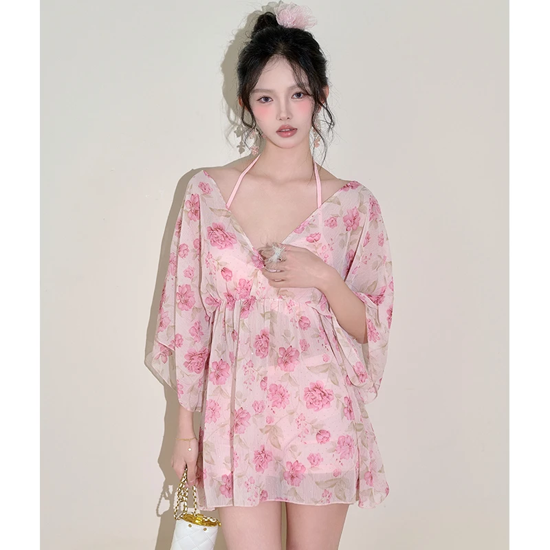 碎花显瘦比基尼三件套遮肚聚拢小胸法式温泉沙滩纯欲风挂脖泳衣女