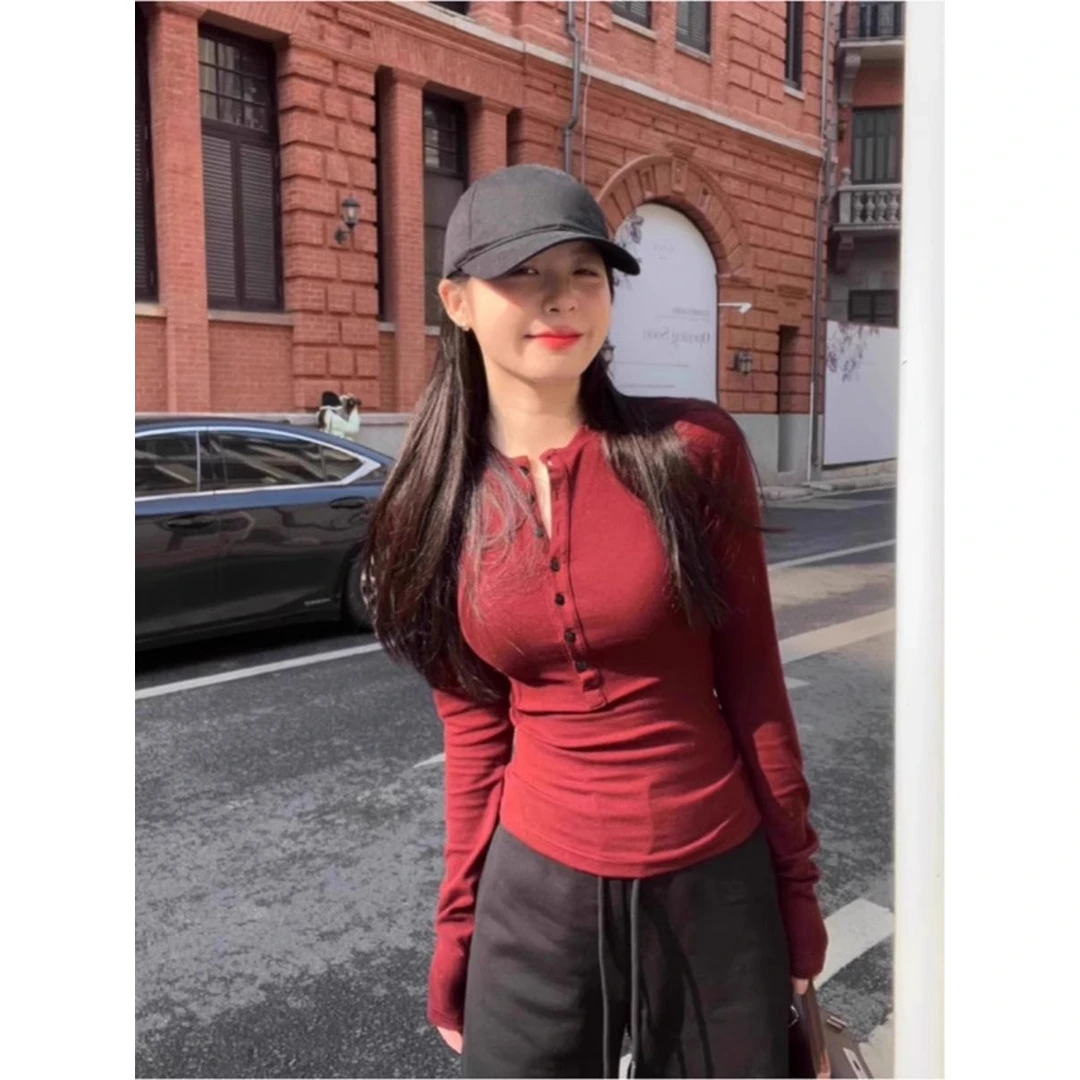 美式辣妹半开领本命红色针织T恤女内搭打底衫V领修身显瘦长袖上衣