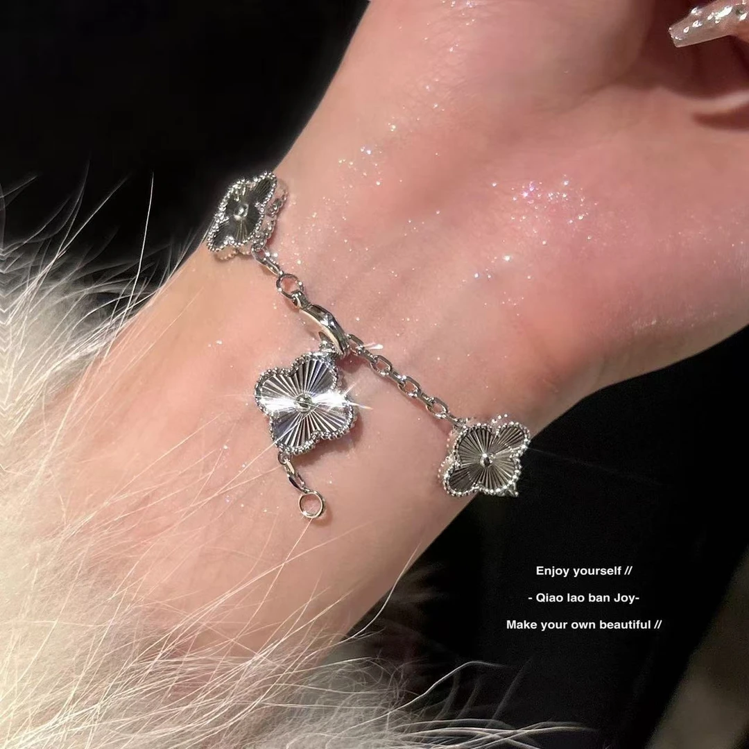 钛钢手链 轻奢双面四叶幸运草手链女花朵高级感时尚手饰潮