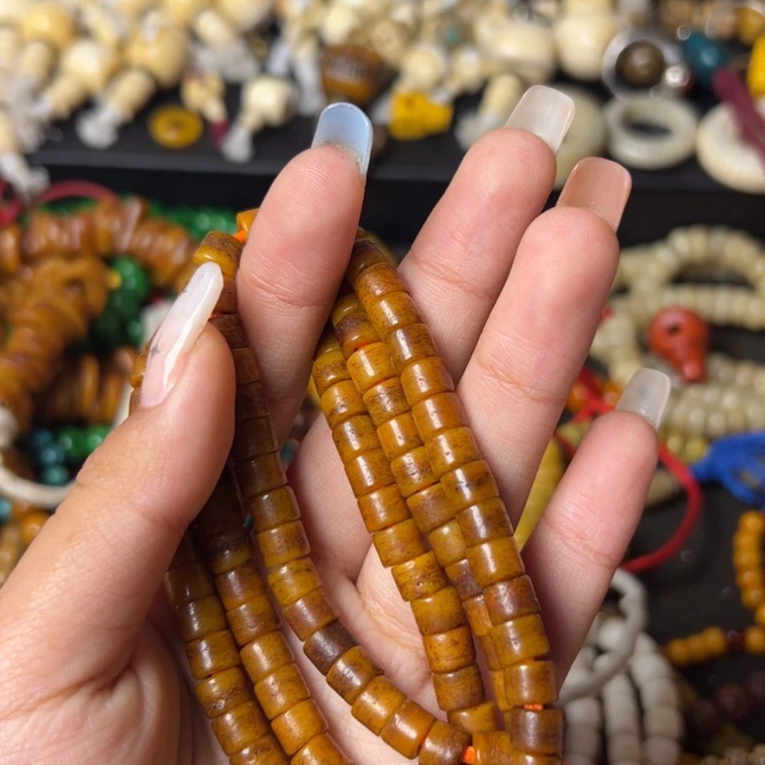 【闪购商品】红贵宝凶****…