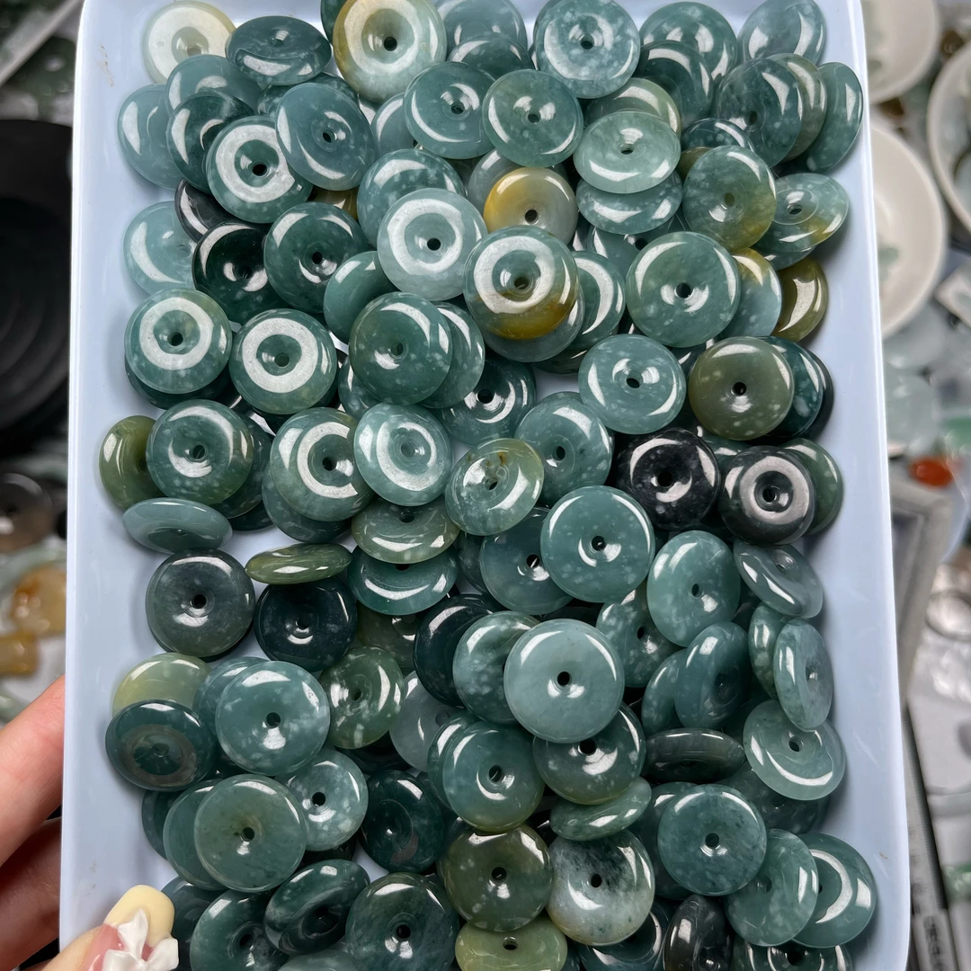 10个50米天然翡翠a货 蓝底小平安扣（多样性发一）编手绳、小吊坠等