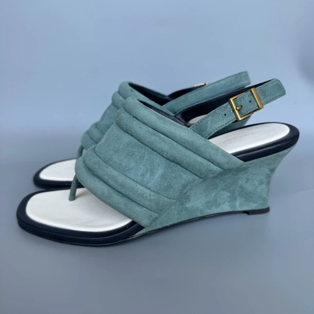 99新 TORY BURCH/汤丽柏琦 132女夹脚凉鞋 坡跟 蓝色
