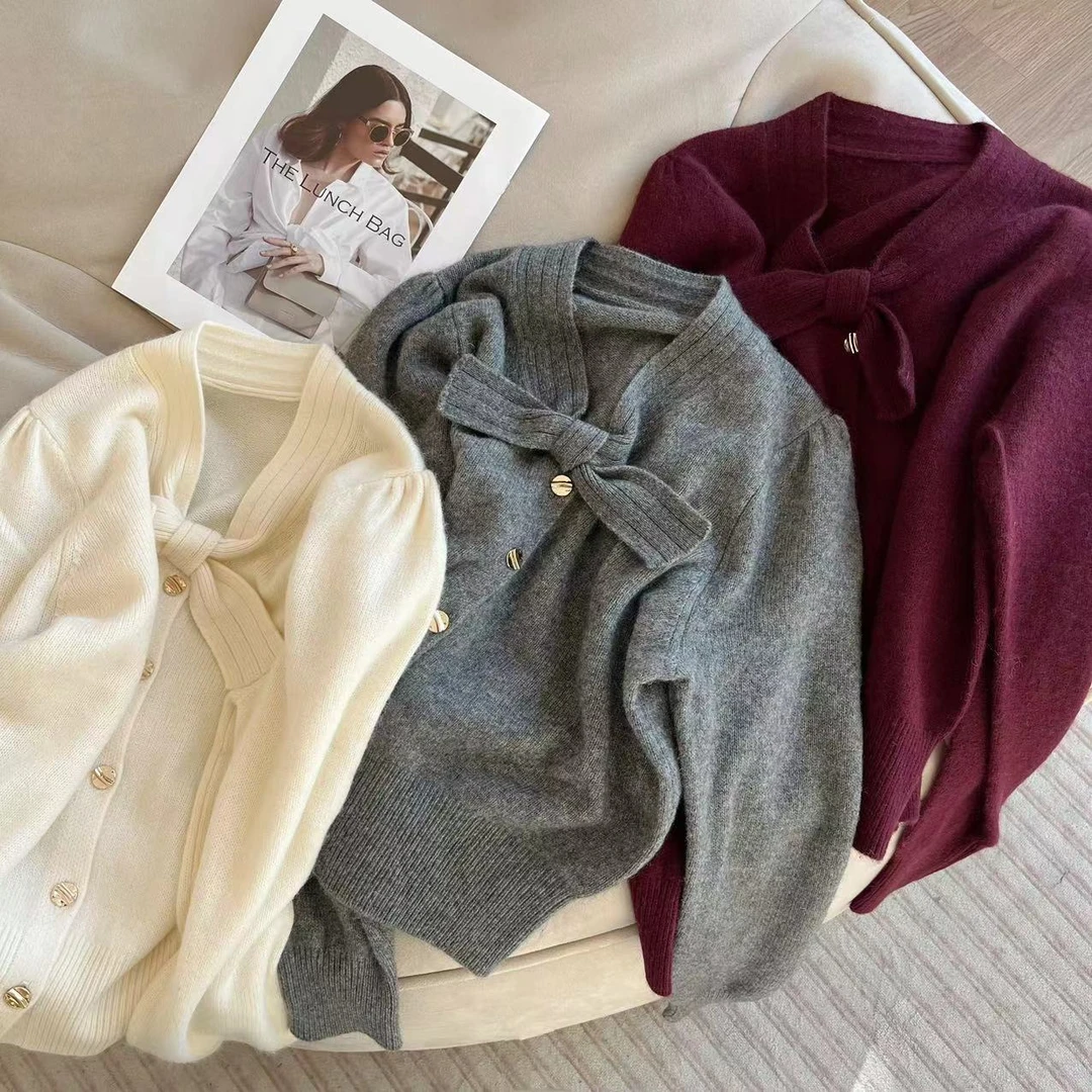 Barbie 辣酱 清~【天鹅湖】冬季法式蝴蝶结设计感单排扣毛衣6932