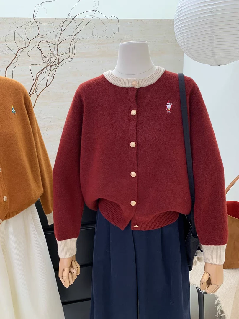 200斤大码女装宽松洋气拼接刺绣针织开衫秋冬款百搭时尚长袖上衣