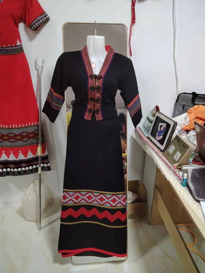 佤族女装套装同款配送耳环