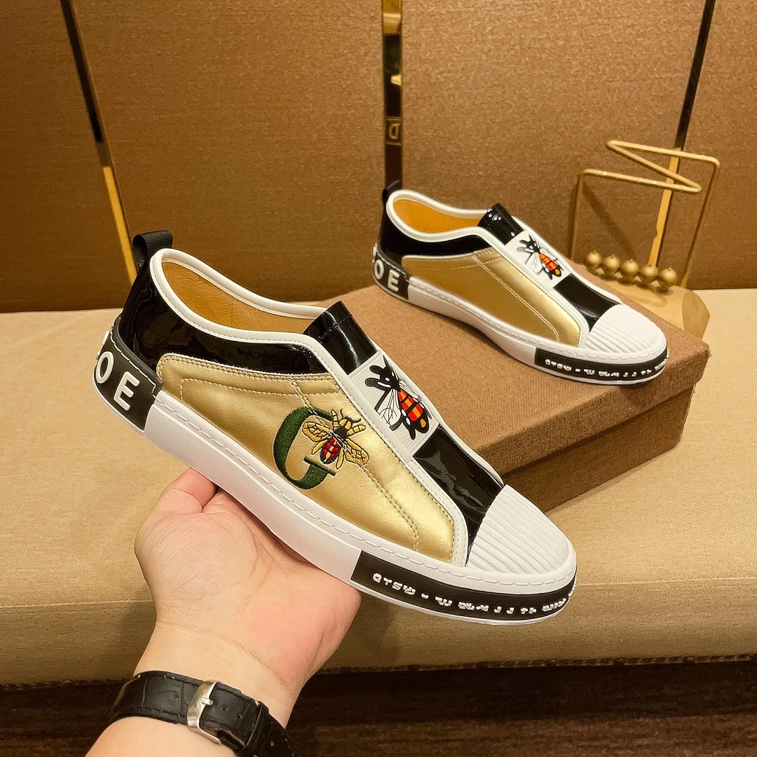 新款轻奢刺绣小蜜蜂休闲板鞋高端男鞋透气免系带个性时尚金色潮鞋