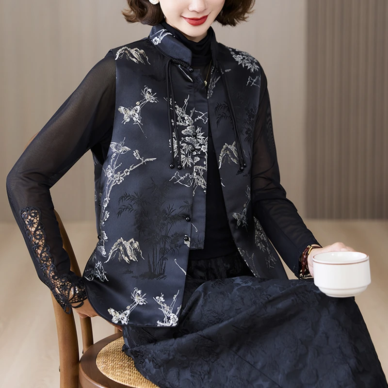 新中式国风马甲上衣女春季新款减龄妈妈外搭提花盘扣坎肩马夹背心