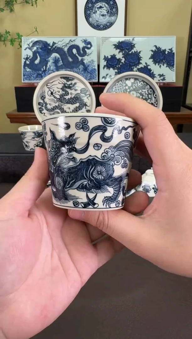 【闪购商品】1二号釉杂宝狮子纹雪糕杯