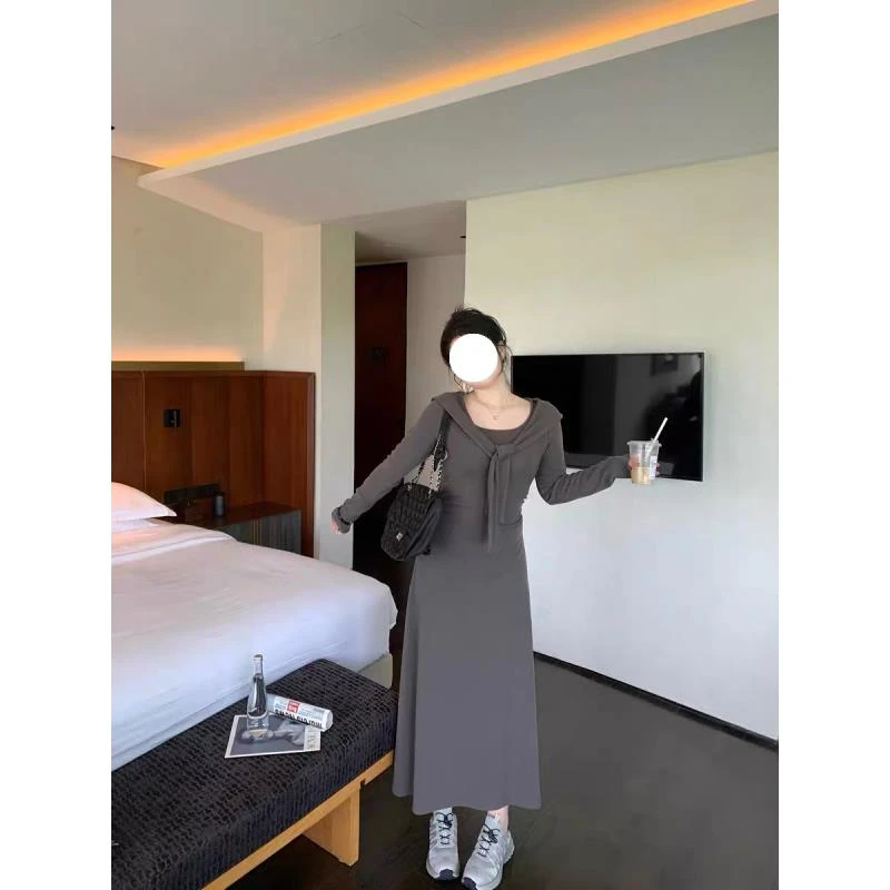 Q【现货】早秋法式赫本高级感时尚收腰修身长袖显瘦连衣裙 09036C